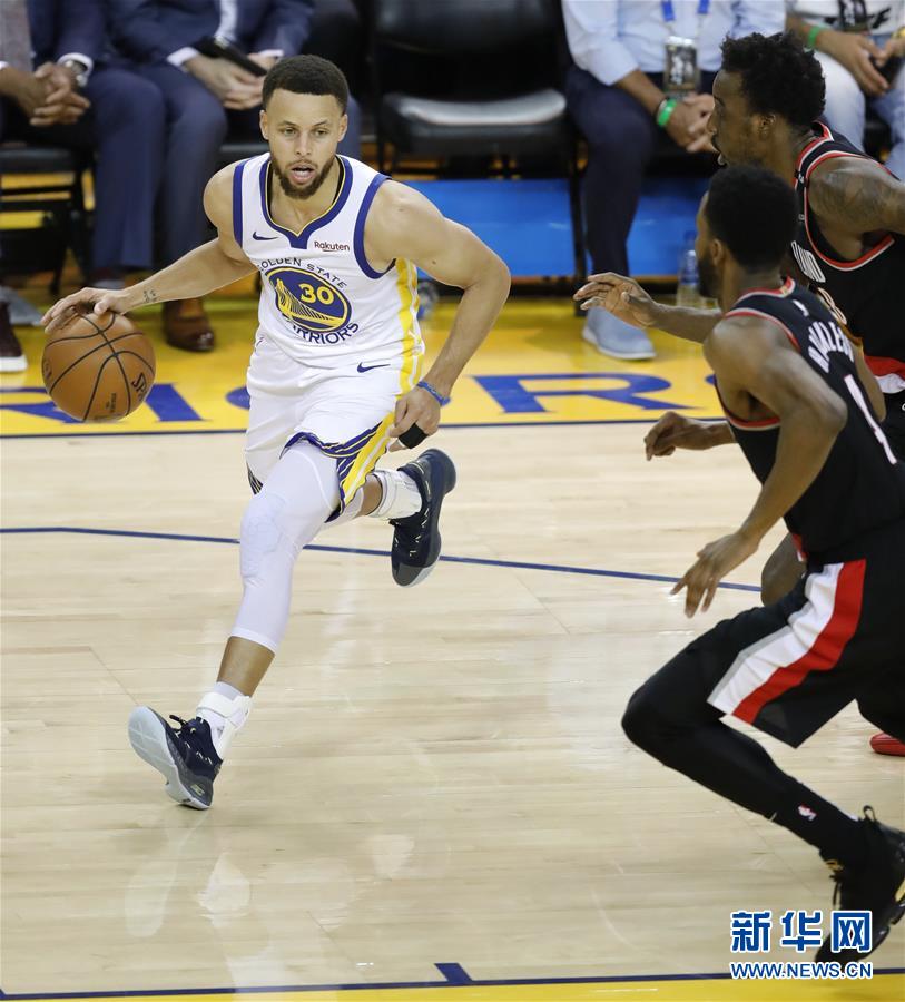 NBA西部决赛：勇士迎来开门红