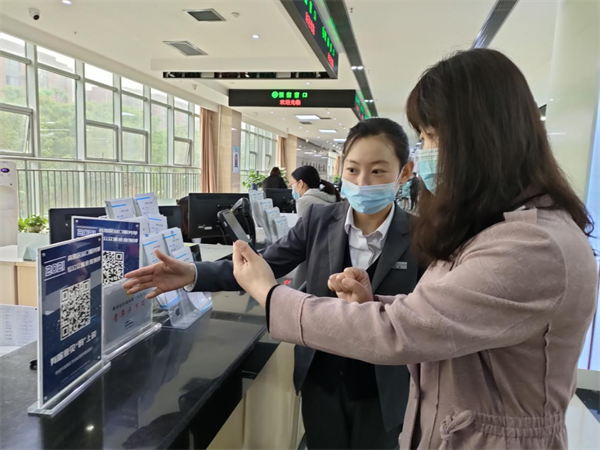 “码”上说   马上办 西安高陵区窗口服务单位公众满意度测评初显成效_fororder_图片5