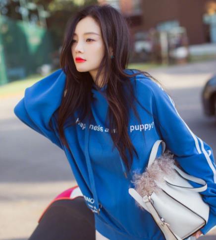 贾乃亮为李小璐庆生：我的最爱 生日快乐！