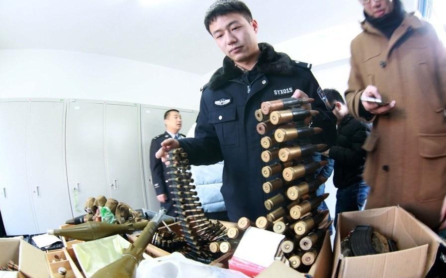 沈阳一军械发烧友家中藏800余枚弹药被查