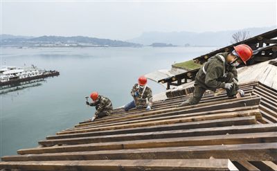三峡坝前复工忙