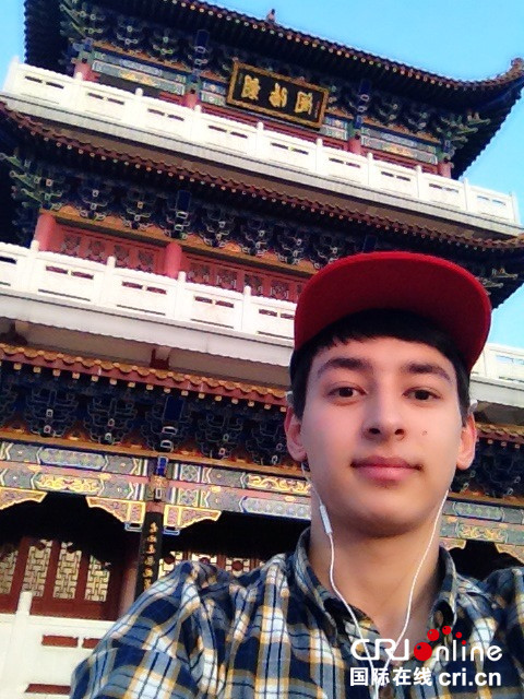 乌兹别克斯坦青年：乌兹别克斯坦的车厘子好吃 希望自己为中乌贸易做出贡献_fororder_2