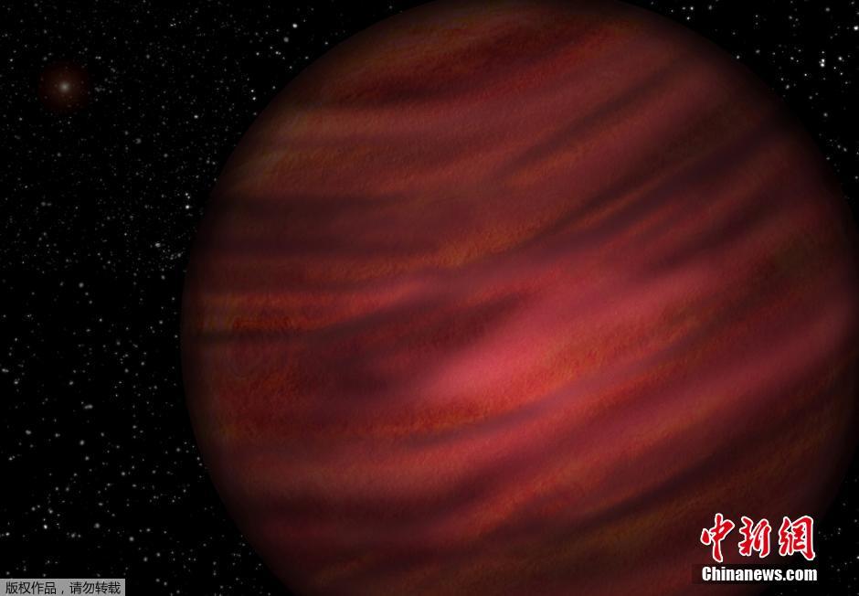 宇宙已知最大太阳系现身 行星绕一周需100万年