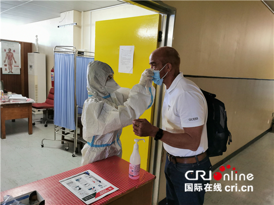 新冠肺炎疫情下坚守在治疗一线的医护工作者——记在纳米比亚的中国护士_fororder___172.100.100.3_temp_9500033_1_9500033_1_1_06b8dd3a-b92d-4469-bdc4-ffce3df2b98c.JPG