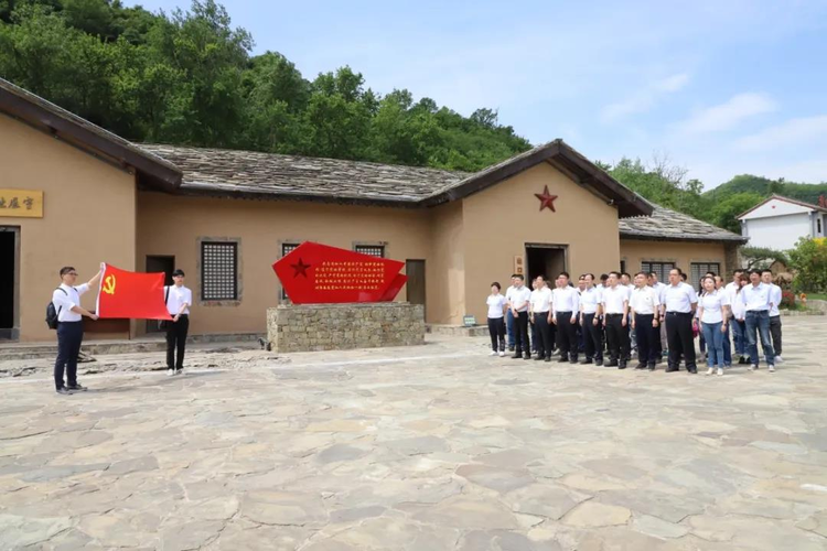 国网陕西信通公司开展“学党史、悟思想、办实事、开新局”现场体验式主题党日活动_fororder_图片2