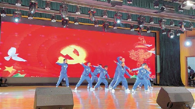 （中首）贵州：创新党课学习 铭记百年光辉_fororder_e3726668-1117-4dee-9350-88c187791734