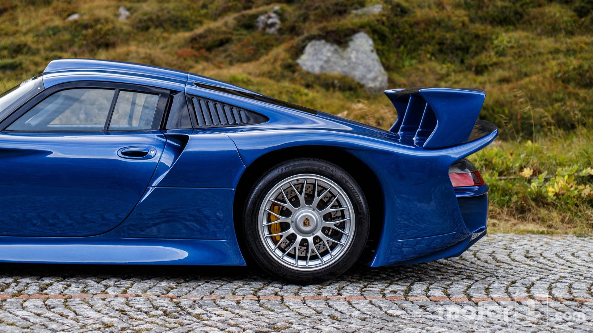图片默认标题_fororder_kvc-porsche-911-gt1 (4)