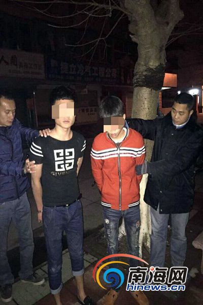 海口20多人持械打架 现场搜出4把砍刀(图)