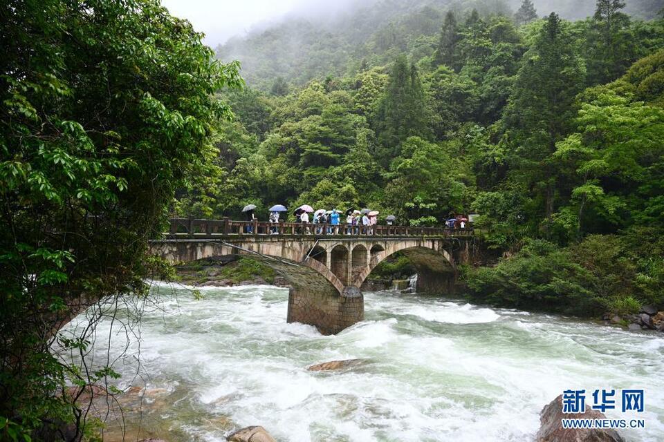 雨后武夷美