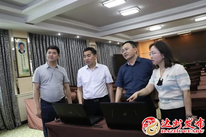 （转载）达州市达川区委副书记、区长唐令彬带队到达州中学检查高考筹备工作