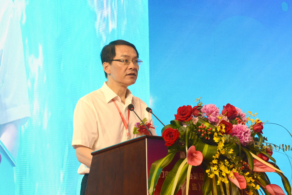 厦门市安溪商会换届选举 钟江波再次当选为会长_fororder_1