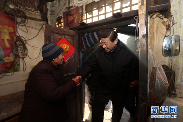 打响扶贫攻坚战 “领路人”习近平不让一个人掉队
