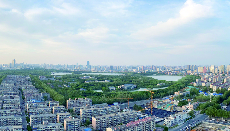长春南湖公园休闲娱乐街区：城市“肺叶”，森林氧吧