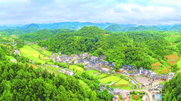 （中首）让“花园之城”开出绚丽之花 ——乌当区加快推进旅游产业化发展走笔
