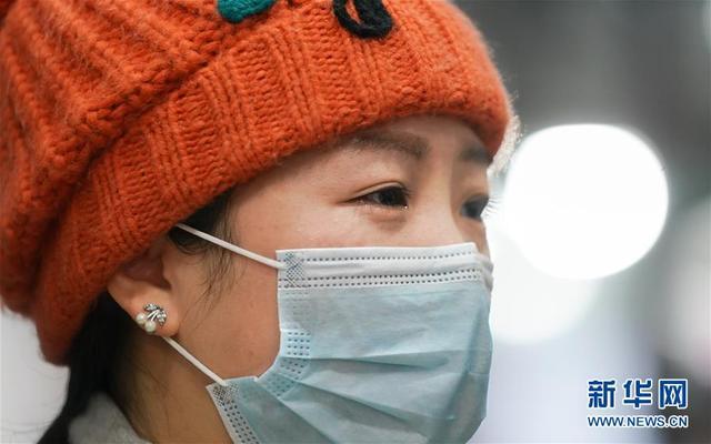 “Medical workers, you save lives, and I cook for you”: Chinese ‘Raincoat Girl’ cooks 20,000 meals for medical staff in Wuhan