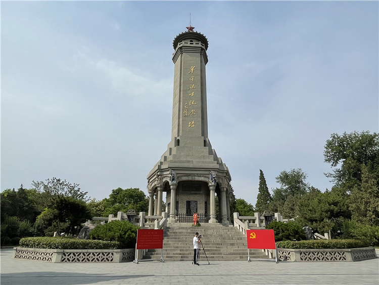 【网络媒体革命老区行】网络媒体走进沂蒙革命纪念馆