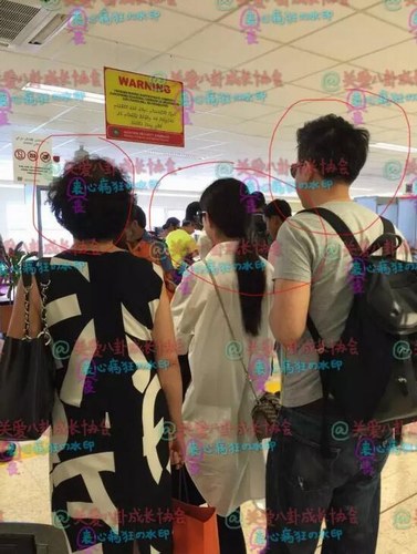 网曝赵丽颖男友身份 粉丝不买账：约会为啥带经纪人