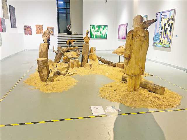 重庆：近万件作品亮相川美毕业展