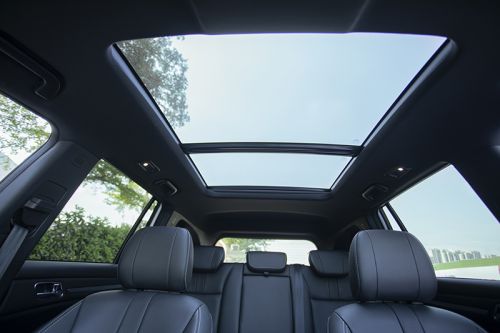 大夏天还出门浪 谁给你的勇气？GS8吗？