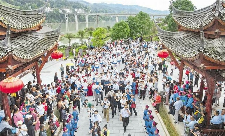 （中首）黔东南天柱：打造传统“家文化” 让沉睡资源“活起来”_fororder_中首4