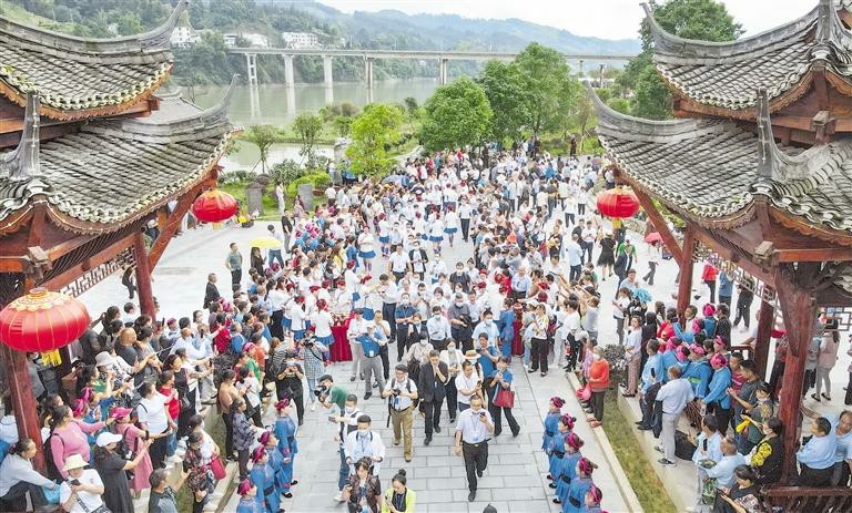（中首）黔东南天柱：打造传统“家文化” 让沉睡资源“活起来”_fororder_中首4