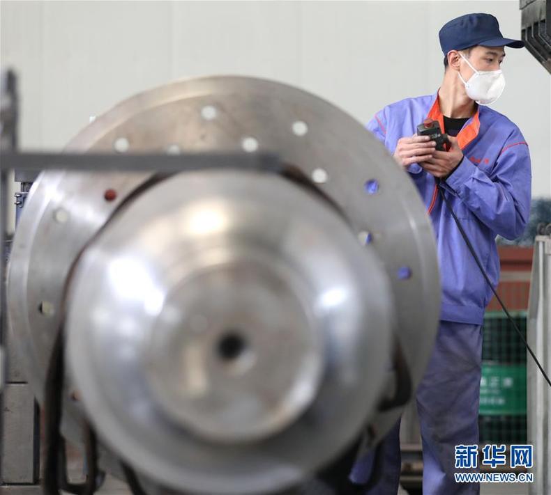 辽宁鞍山：通“堵点”补“断点” 加速推进复工复产