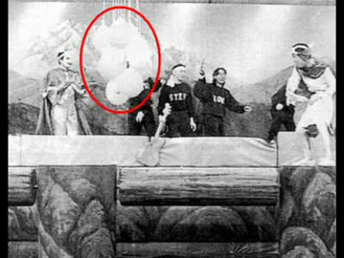 郑仁雅跳伞身亡前最后影像曝光 盘点意外去世的明星(图)