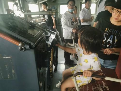 【网络媒体革命老区行】“打卡”南昌舰：战舰和城市同名 城市与战舰共荣
