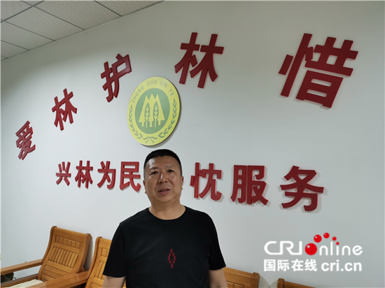 （世界环境日·绿满中国）三代人，70年，沙漠绿洲……_fororder___172.100.100.3_temp_9500049_1_9500049_1_1_7e1df971-4fc8-456c-b372-9697c269150b