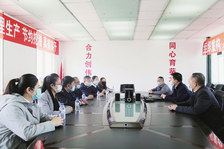 压实“责任链” 当好“守护人”——临江市税务局多项服务举措助力企业复工复产侧记