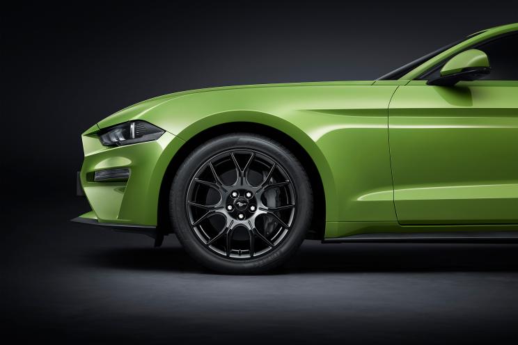 汽车频道【4月20日】【今日焦点】售36.98万起 新款福特Mustang车型上市