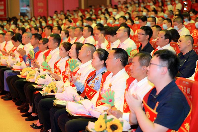 以城市之名致敬工匠 成都双流区举行“致敬奋斗者”颁奖活动_fororder_活动现场-供图-成都双流区委宣传部-(3)