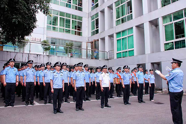 德阳经开区公安举行“七一”主题党日活动礼赞建党100周年_fororder_mmexport1625125101605
