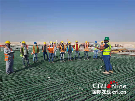 （青春在海外飞扬）在沙漠之中建“绿城”——中铁建项目经理李红兵_fororder___172.100.100.3_temp_16_1_16_1_1_df630571-2d1b-4532-a815-6ff2e0316920