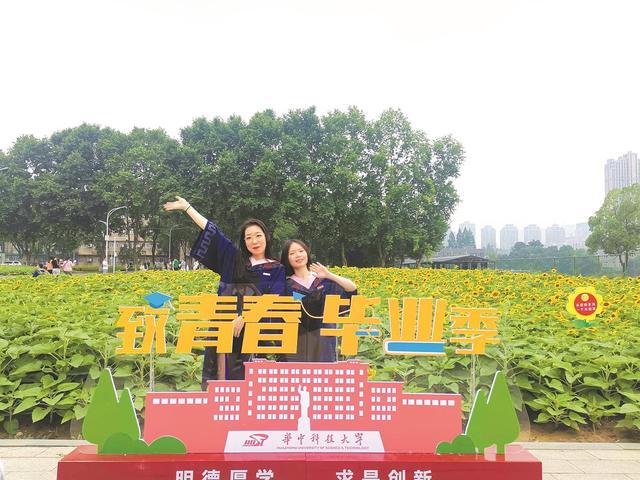 青春不散场，这份毕业礼物注定要珍藏一辈子