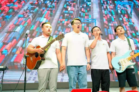 （转载）成都柳江街道“永远跟党走·启航新征程”文艺汇演举行