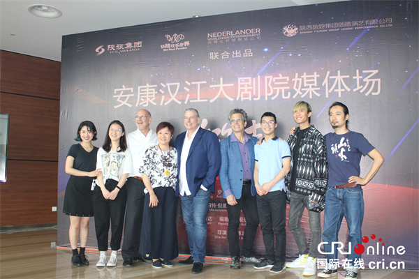 《丝路之声》导演Gabriel Barre：希望音乐剧《丝路之声》能够惊艳更多人 让观众感受到中西文化的交融、碰撞_fororder_IMG_1273