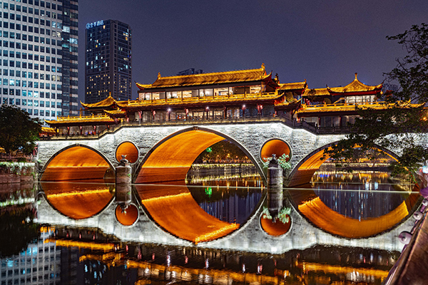 “点亮幸福美好生活 发现成都最美夜景”作品评选活动正式开启_fororder_锦江区推荐作品——安顺廊桥-供图-成都市城管委