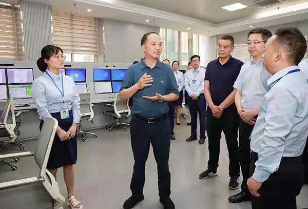 雅安市委书记李酌调研雨城区防汛减灾和地灾防范工作_fororder_李酌在雅安市气象局检查气象预测预警相关工作-供图-雨城区委宣传部