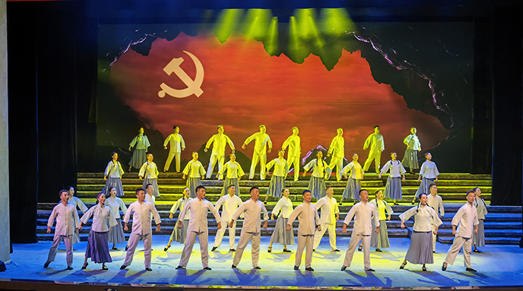 大型四川曲艺剧《周永开》7月5日在巴中首演_fororder_微信图片_202107061458232
