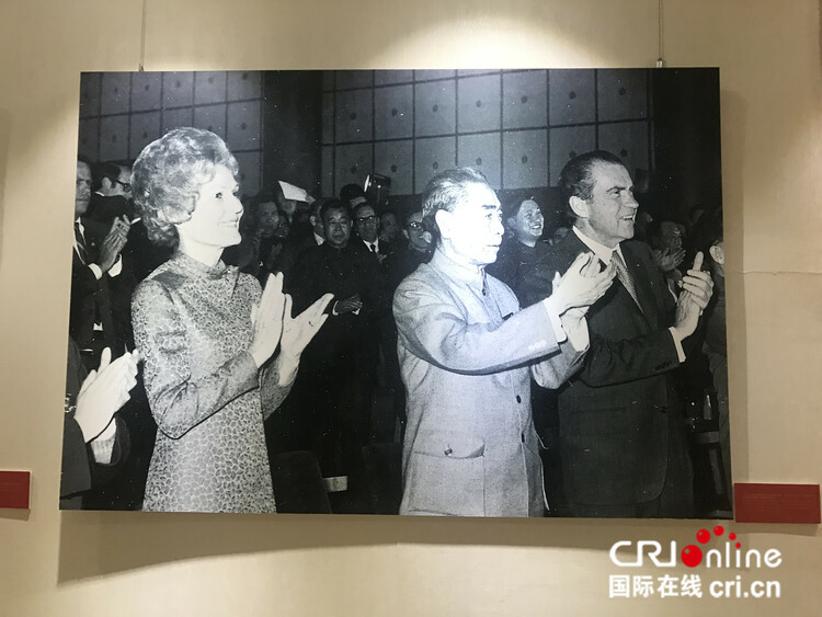 425幅照片讲述新中国杂技与外交的故事 杂技成为中国对外文化交流的重要参与者与贡献者_fororder___172.100.100.3_temp_9500031_1_9500031_1_1_759cf869-0f23-4fb8-87e3-82f88f0b0c61