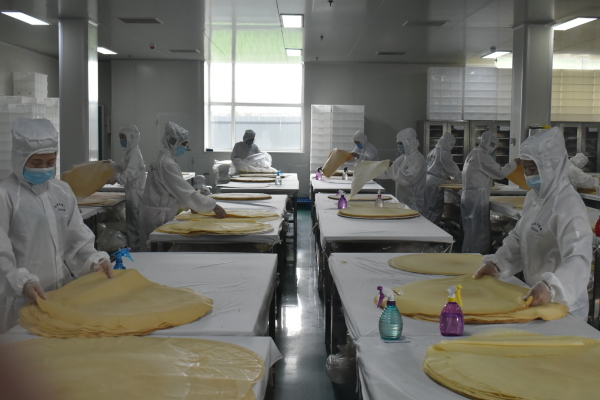 砥砺奋进的敦化丨把煎饼打造成国际品牌的“煎饼王”