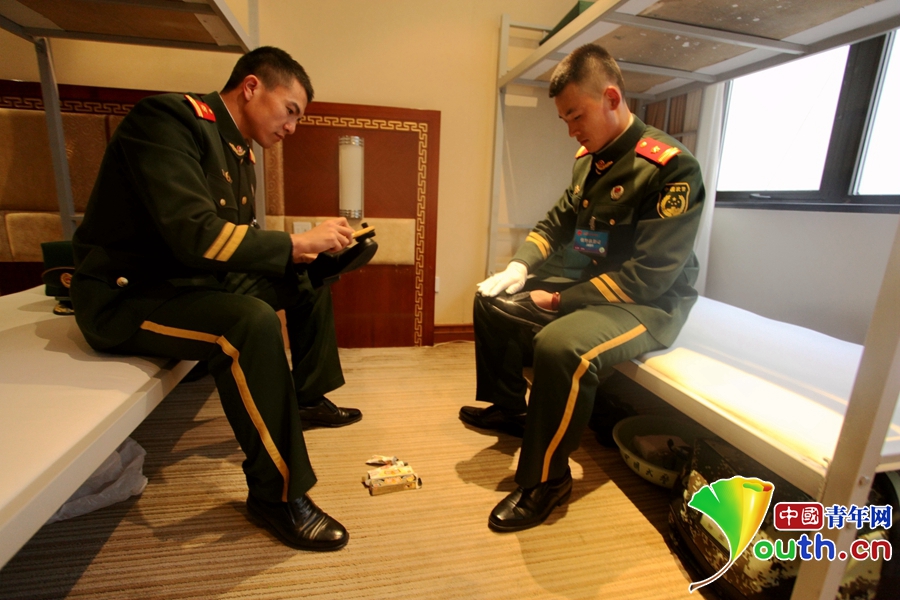 2016两会·探访驻守五星级酒店的武警营区