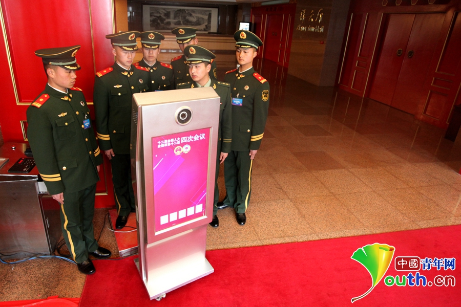 2016两会·探访驻守五星级酒店的武警营区