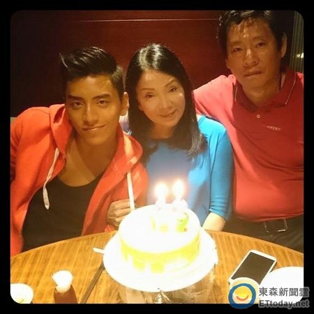 王大陆否认拼爹：从小独立 和柯震东要好