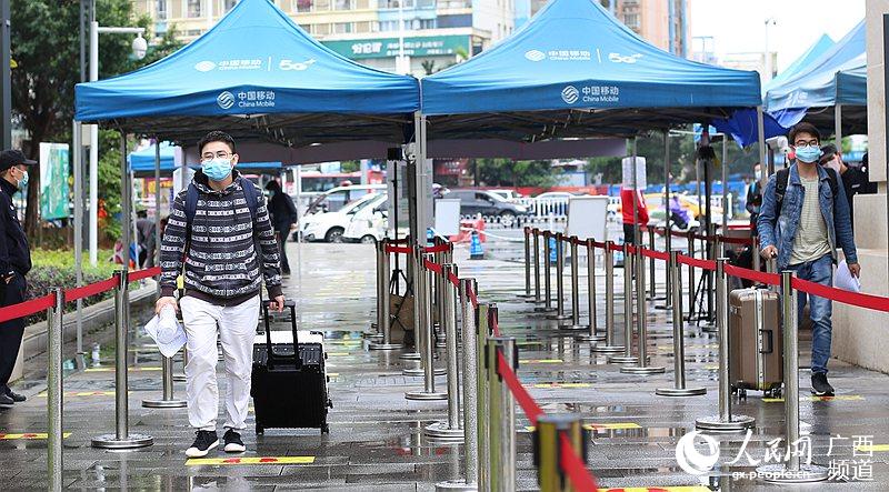 广西高校：春暖花开日 复学返校时