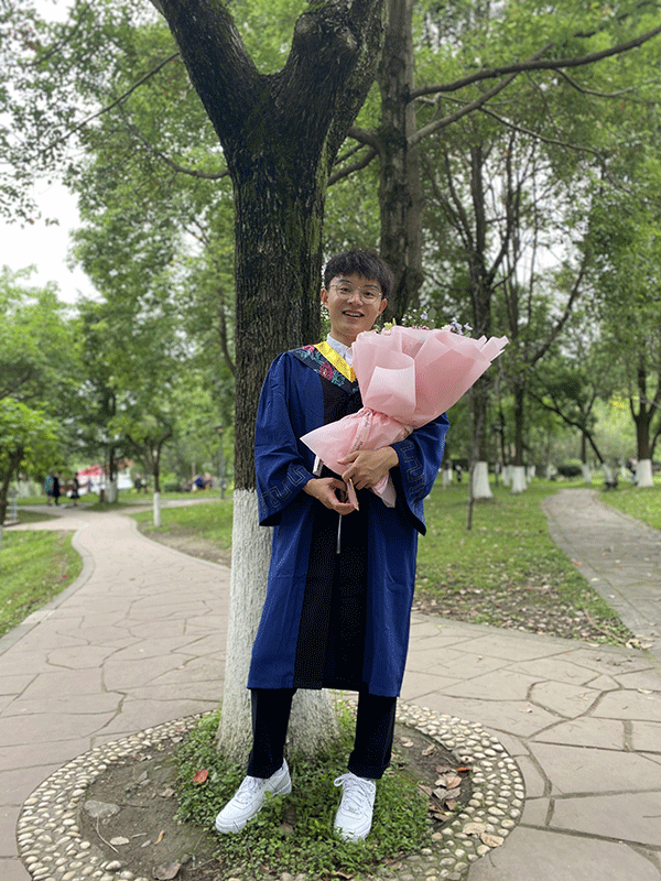 毕业季来临 西南交大学生坦诚交流毕业意愿_fororder_王周生活照-受访者供图