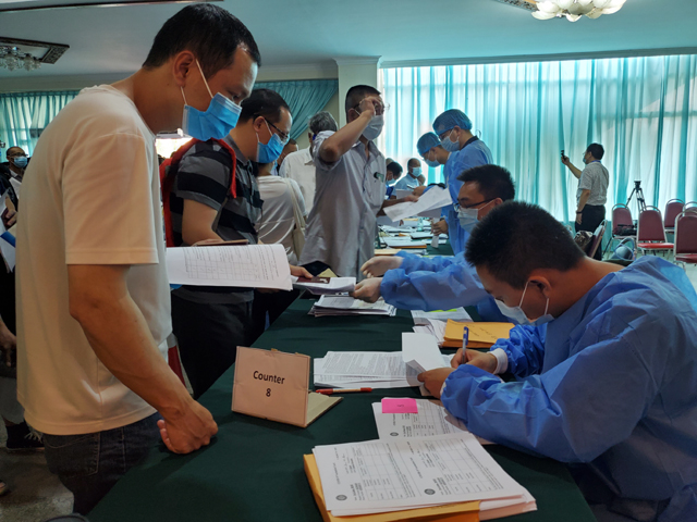 “春苗行动”在缅甸有序推进  7000余中国同胞已完成接种_fororder_11“春苗行动”在缅甸有序开展1-1