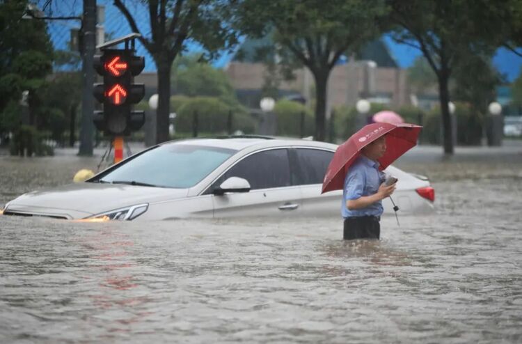 河南暴雨为何这么猛？还要下多久？ 专家都解答了