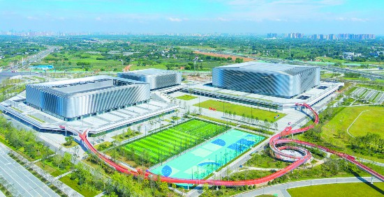 （中首）公园城市的绿色旋律 揭秘匠心精铸下的“太阳神鸟”